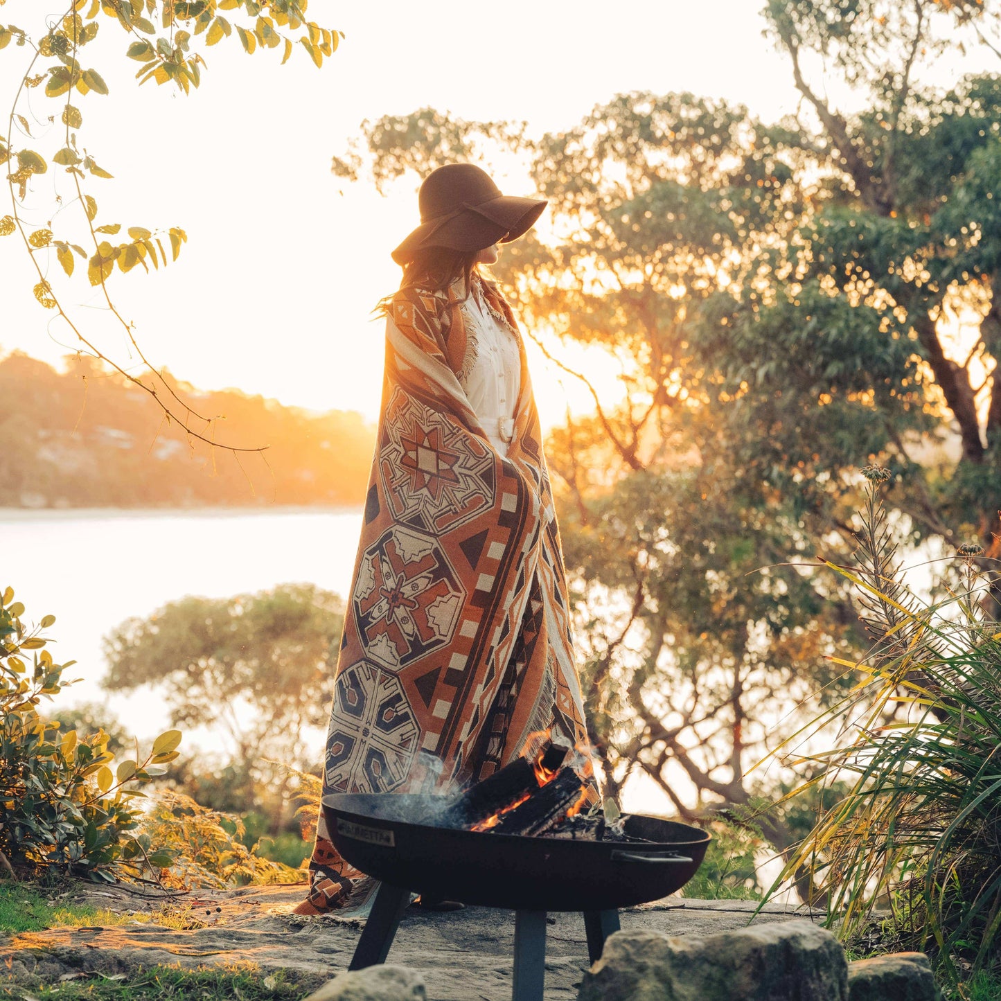 'Child of Nature' Woven Picnic Rug/Throw: Regular 130x160cm Style 11