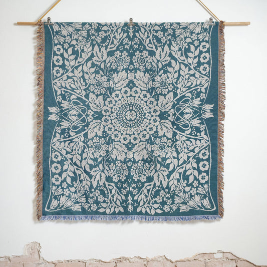 Across The Universe - Woven Picnic Rug/Throw Regular 130x160cm Style 13