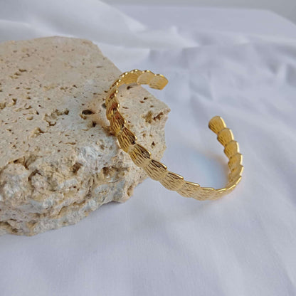 18k Gold Plated Shell Bracelet, Waterproof, Tarnish Resistant, Stainless Steel